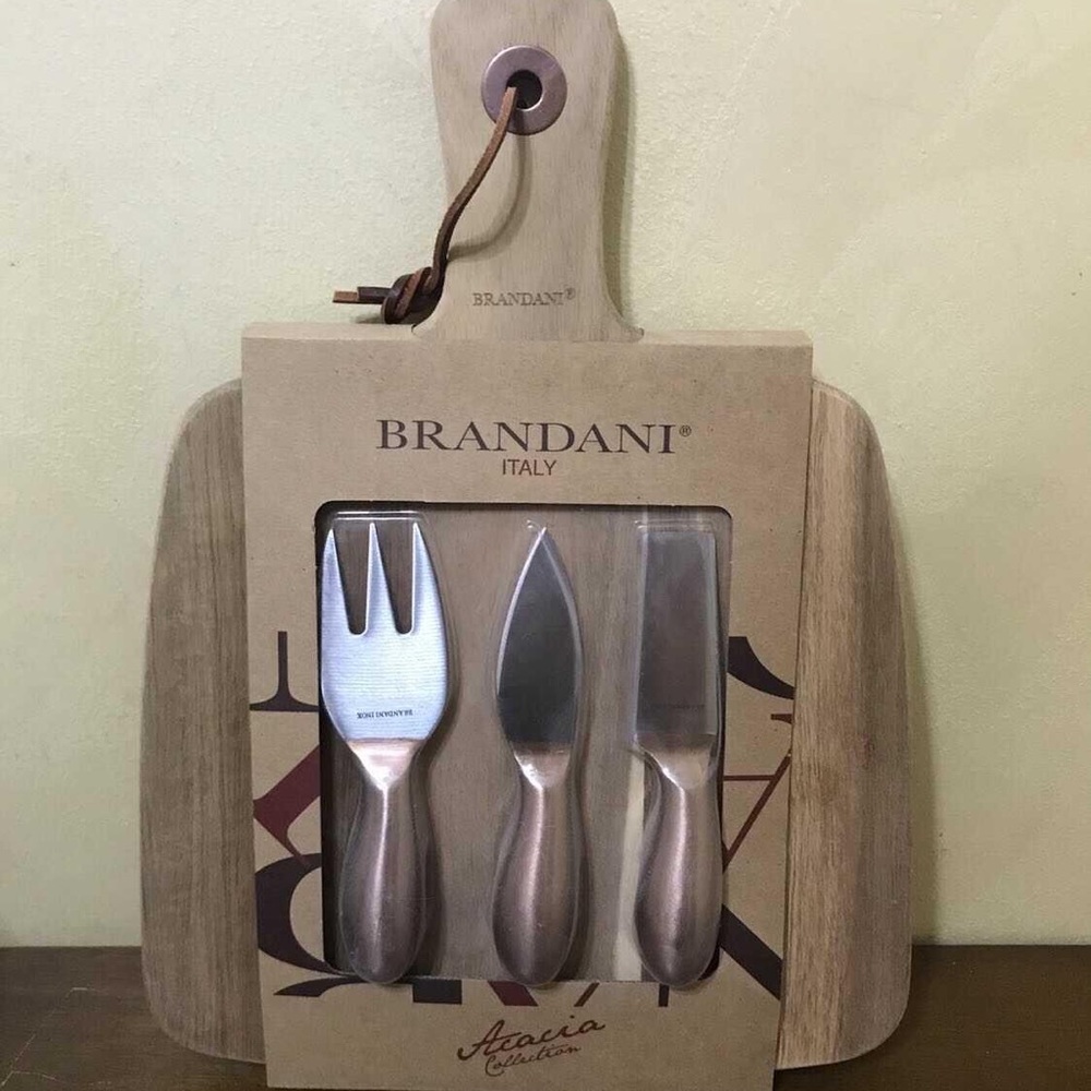 Brandani Italy Cheese Knife Set with Acacia Cutting Board, NEW, Giftable